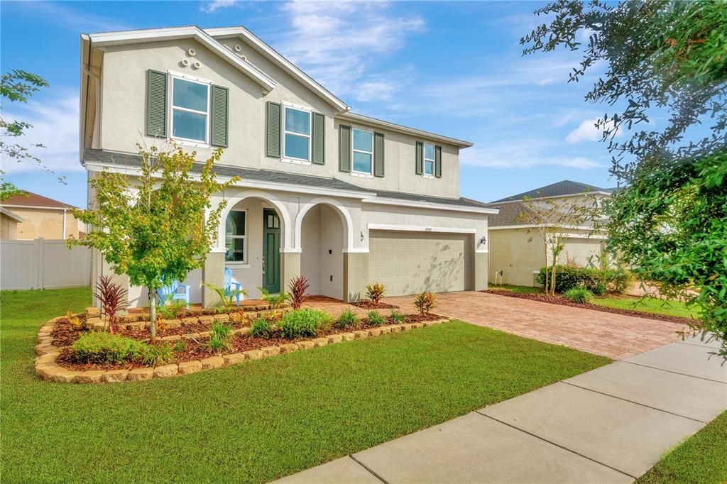 Recently Sold: $470,000 (5 beds, 3 baths, 3073 Square Feet)