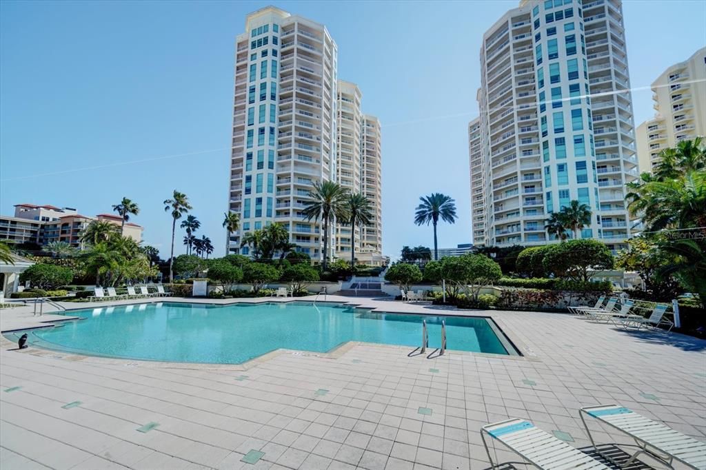 Recently Sold: $1,799,000 (2 beds, 2 baths, 1952 Square Feet)