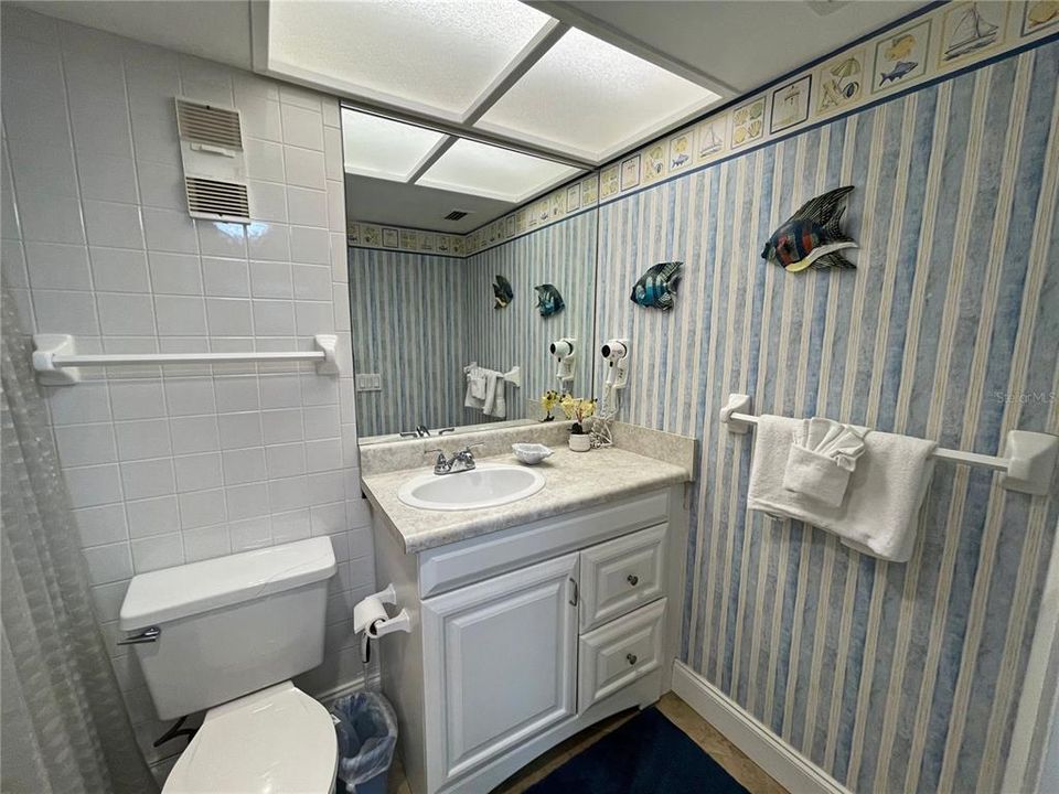 最近售出: $410,000 (1 贝兹, 2 浴室, 740 平方英尺)