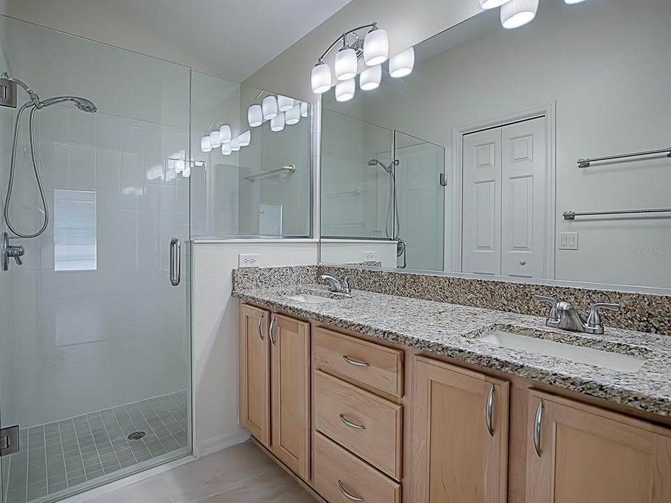 EN-SUITE MASTER BATH WITH TILE SHOWER, NEW FRAMELESS GLASS SHOWER DOOR, NEW LIGHT FIXTURES, GRANITE COUNTER TOP AND ALL NEW PAINT!