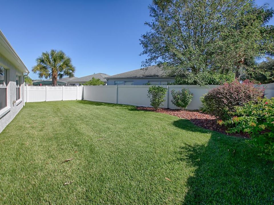 HUGE BACKYARD -- ALL NEW ROCK BEDS!