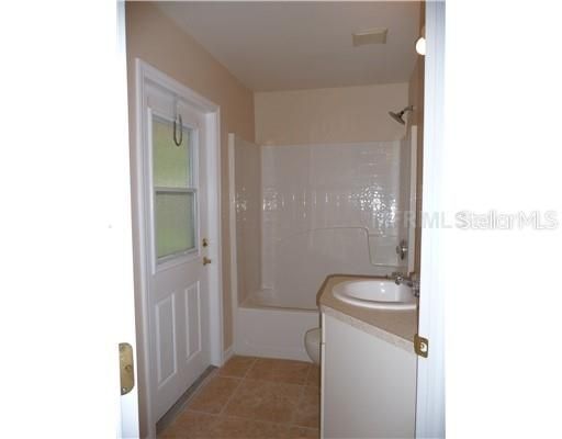 Recently Rented: $1,600 (3 beds, 2 baths, 1535 Square Feet)