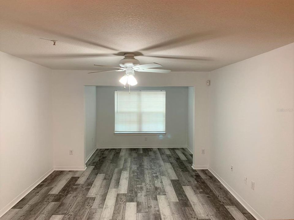 Recently Sold: $140,000 (1 beds, 1 baths, 820 Square Feet)