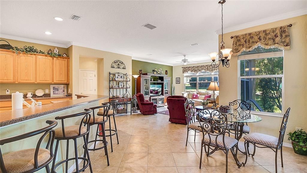 Recently Sold: $389,900 (3 beds, 2 baths, 2419 Square Feet)