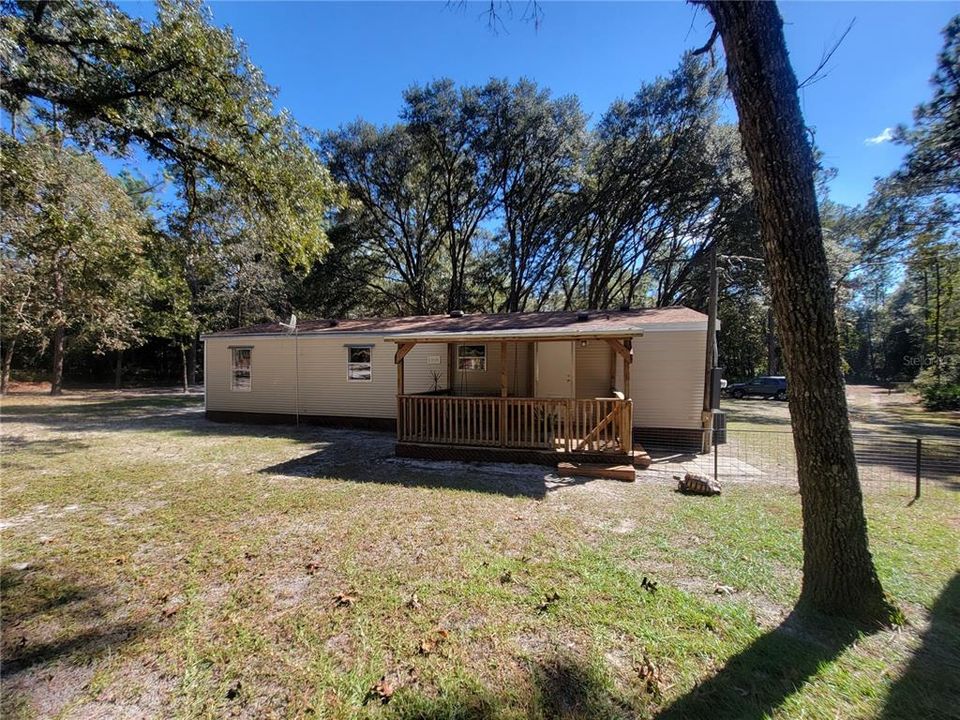 Recently Sold: $136,000 (3 beds, 2 baths, 1404 Square Feet)