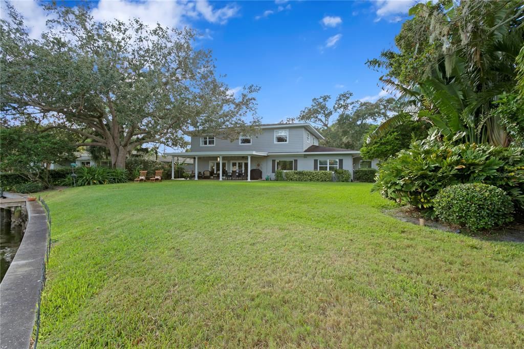 Recently Sold: $1,600,000 (4 beds, 3 baths, 3395 Square Feet)