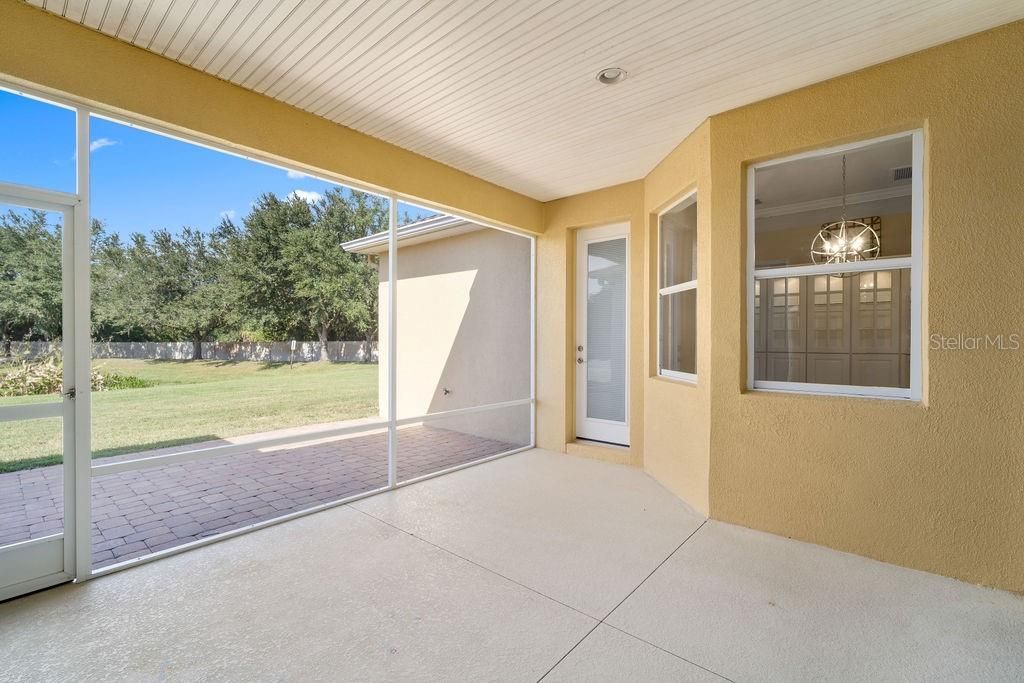 Recently Sold: $449,000 (3 beds, 2 baths, 2297 Square Feet)