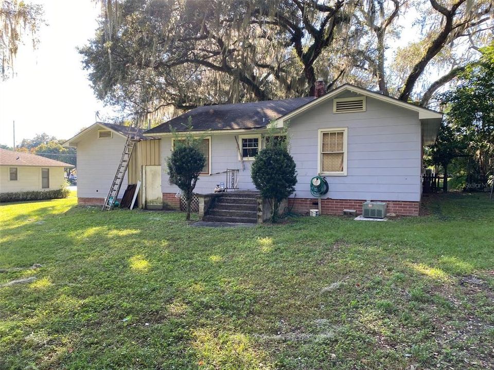 Recently Sold: $79,900 (3 beds, 1 baths, 1010 Square Feet)