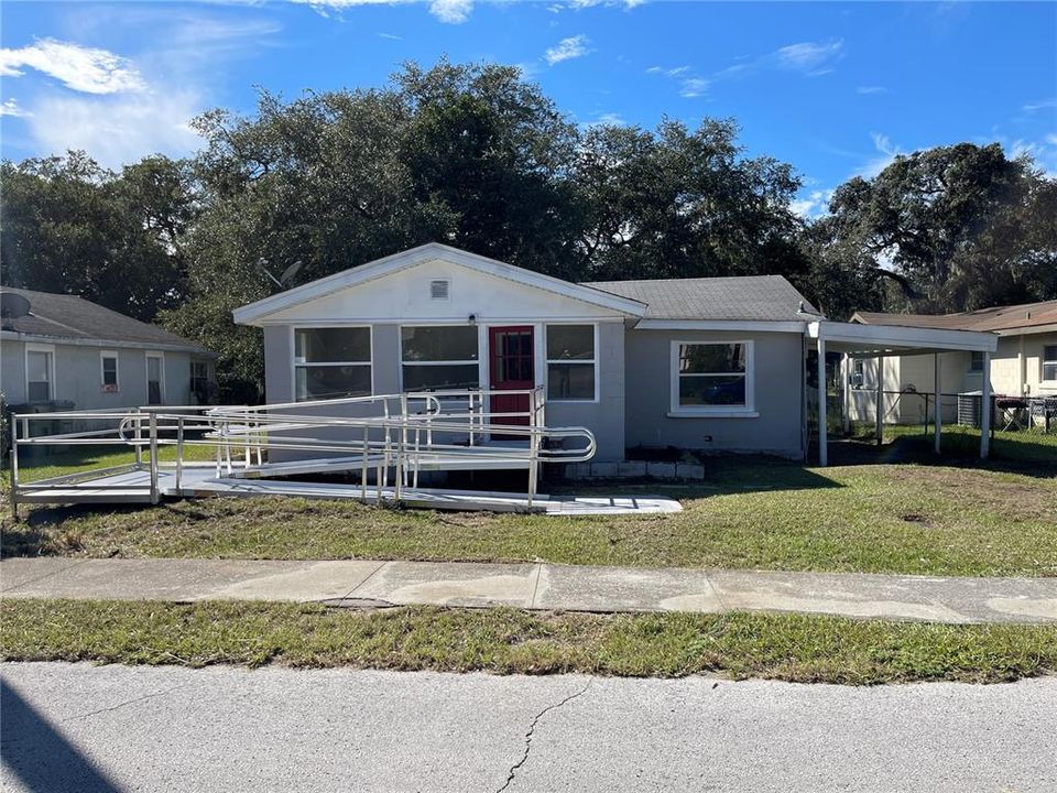 Recently Sold: $99,999 (4 beds, 2 baths, 1418 Square Feet)