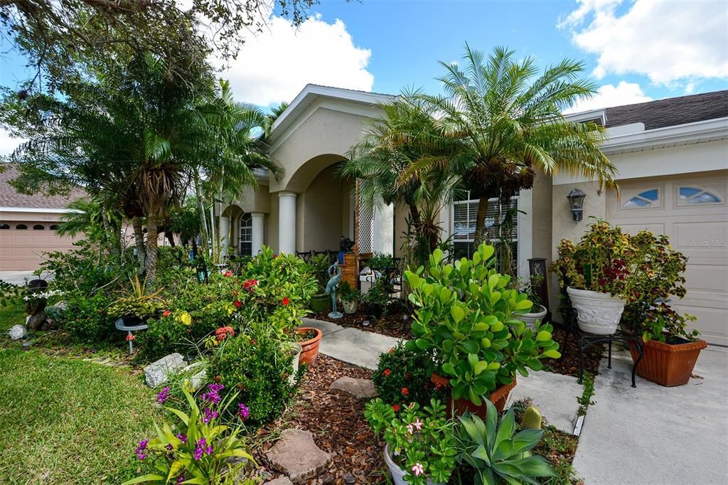 Recently Sold: $495,000 (4 beds, 3 baths, 2589 Square Feet)