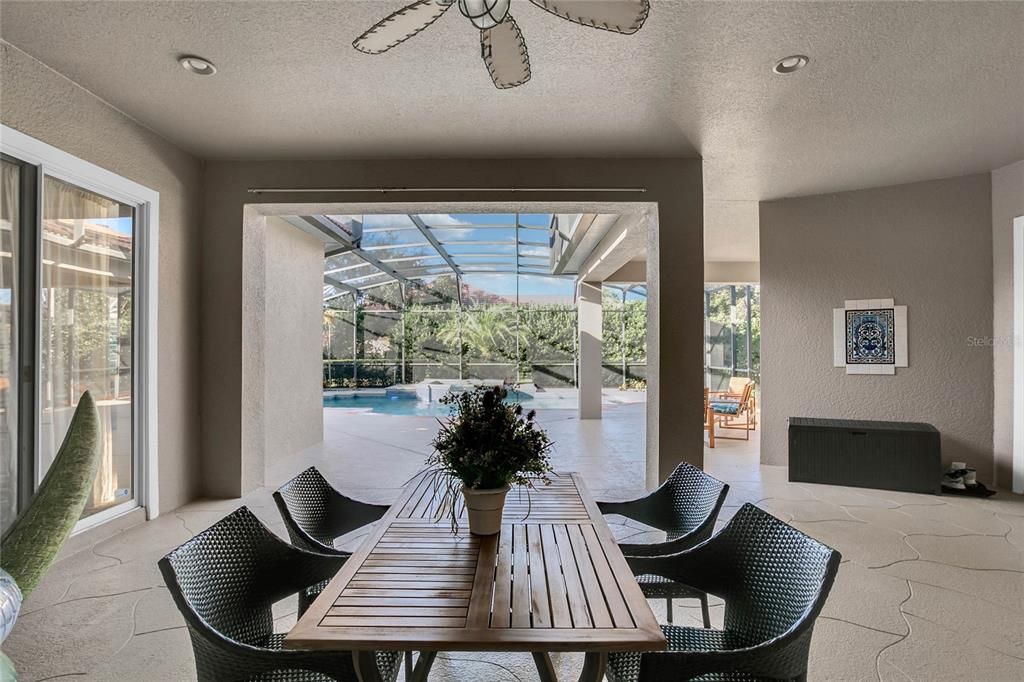 Recently Sold: $1,250,000 (4 beds, 3 baths, 5000 Square Feet)