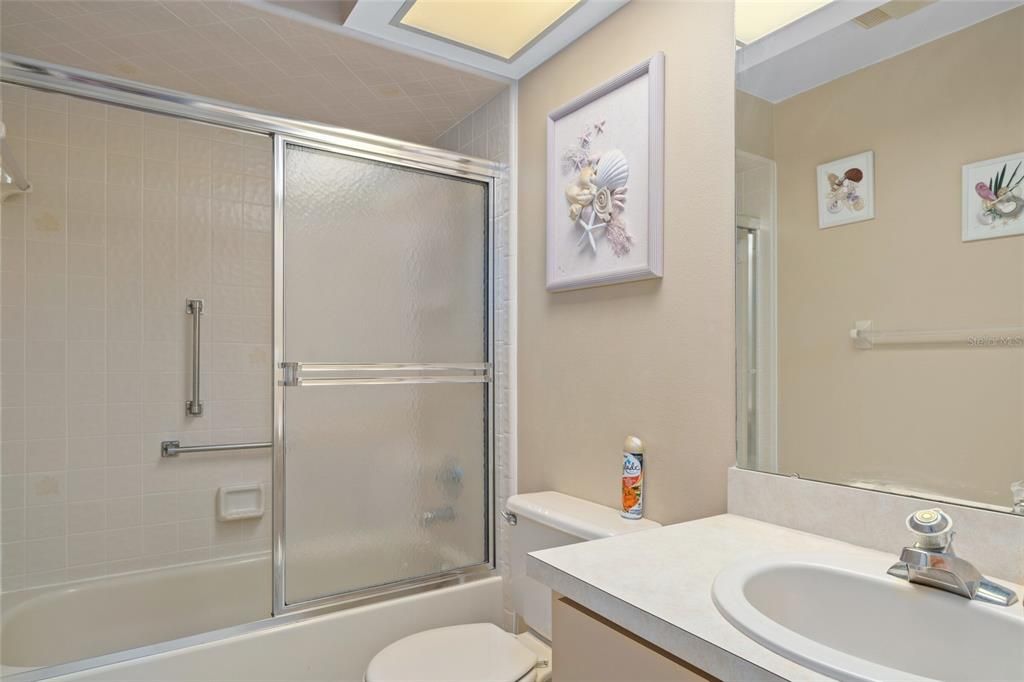 最近售出: $185,000 (2 贝兹, 2 浴室, 1485 平方英尺)