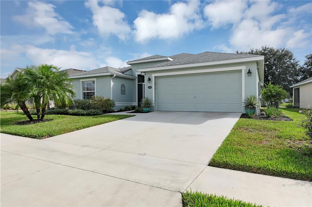 Recently Sold: $350,000 (3 beds, 2 baths, 1725 Square Feet)