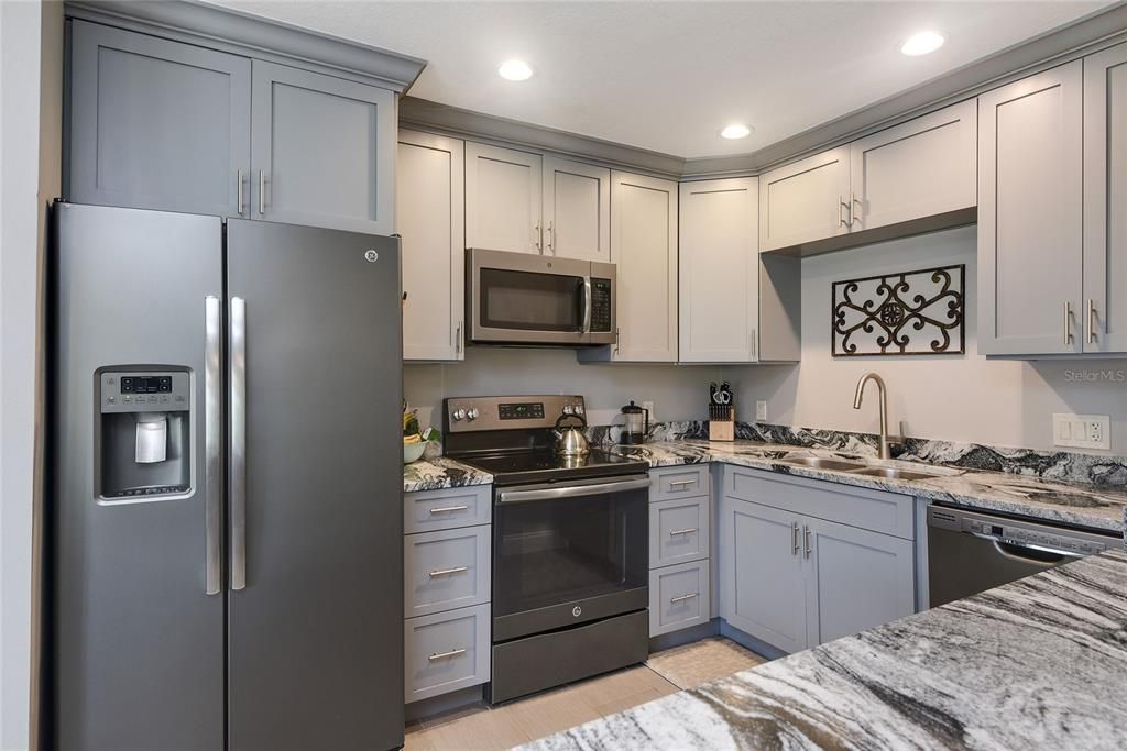 Recently Sold: $779,000 (3 beds, 1 baths, 1296 Square Feet)