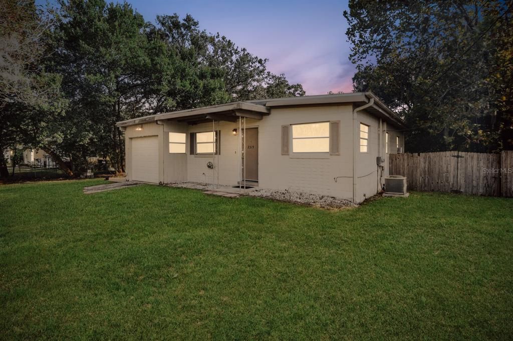 Vendido Recientemente: $180,000 (3 camas, 1 baños, 875 Pies cuadrados)