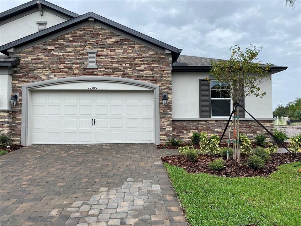 Vendido Recientemente: $353,590 (2 camas, 2 baños, 1754 Pies cuadrados)