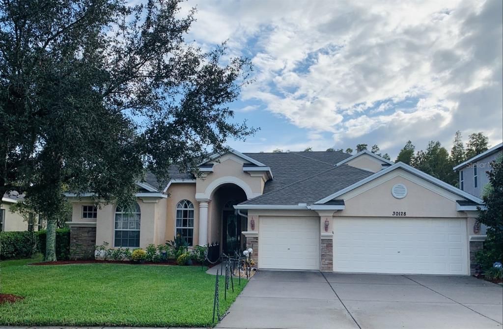 Recently Sold: $590,000 (5 beds, 4 baths, 3098 Square Feet)