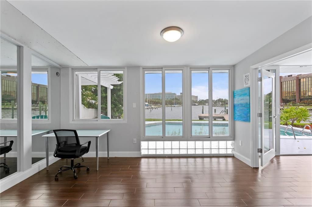 Recently Sold: $2,249,000 (4 beds, 3 baths, 2550 Square Feet)