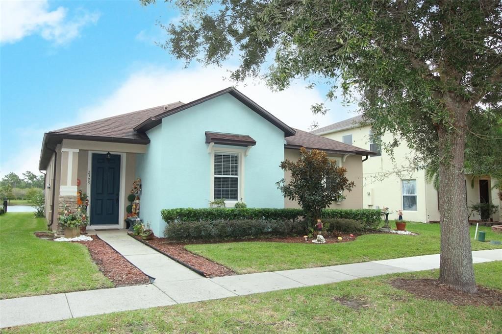 Recently Sold: $369,900 (4 beds, 2 baths, 1701 Square Feet)