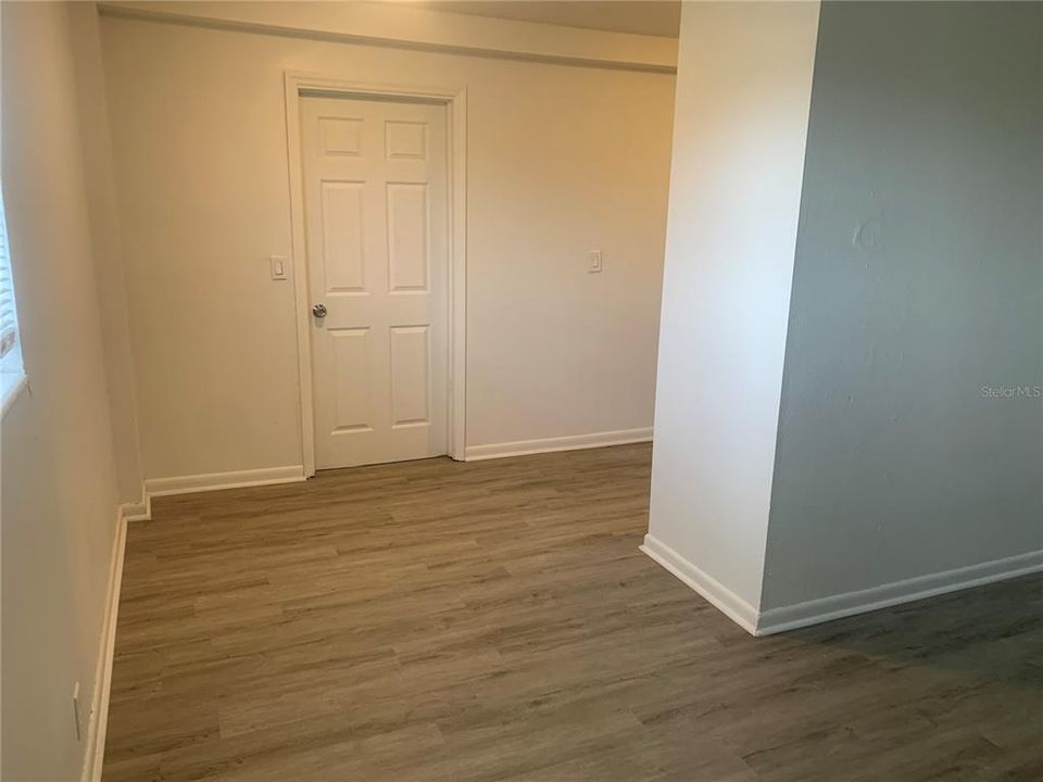 Recently Rented: $875 (1 beds, 1 baths, 700 Square Feet)