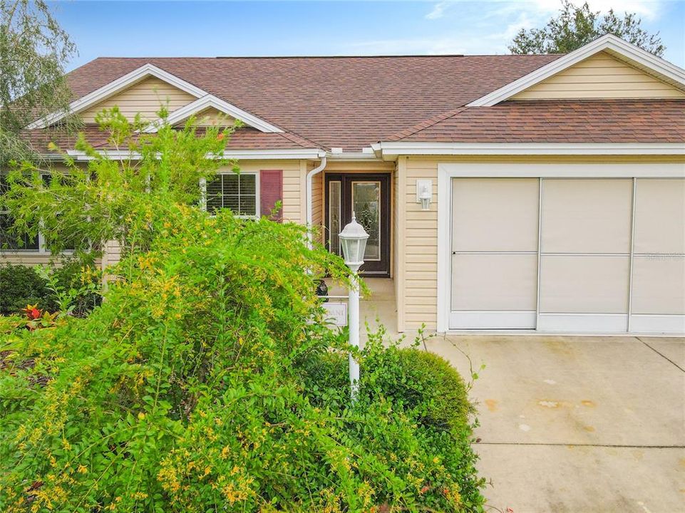 Vendido Recientemente: $349,247 (3 camas, 2 baños, 1704 Pies cuadrados)