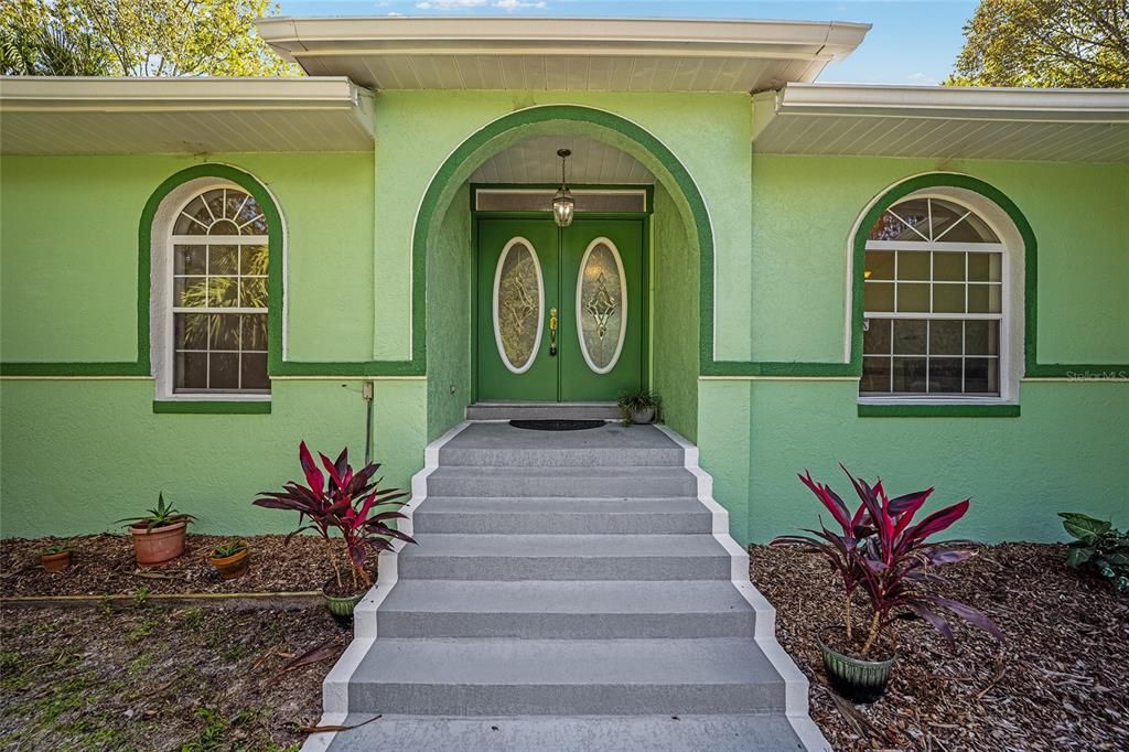 Recently Sold: $299,900 (3 beds, 2 baths, 1757 Square Feet)