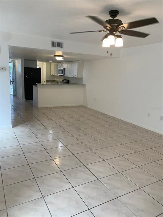 Recently Sold: $364,900 (2 beds, 2 baths, 1279 Square Feet)