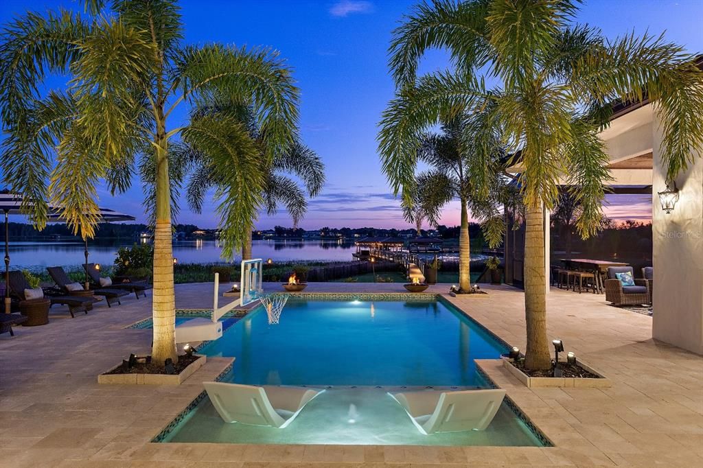 Recently Sold: $2,299,000 (5 beds, 5 baths, 5675 Square Feet)