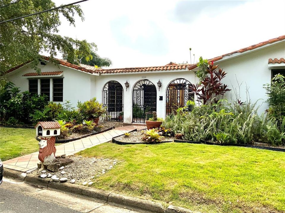 Recently Sold: $575,000 (4 beds, 2 baths, 4600 Square Feet)