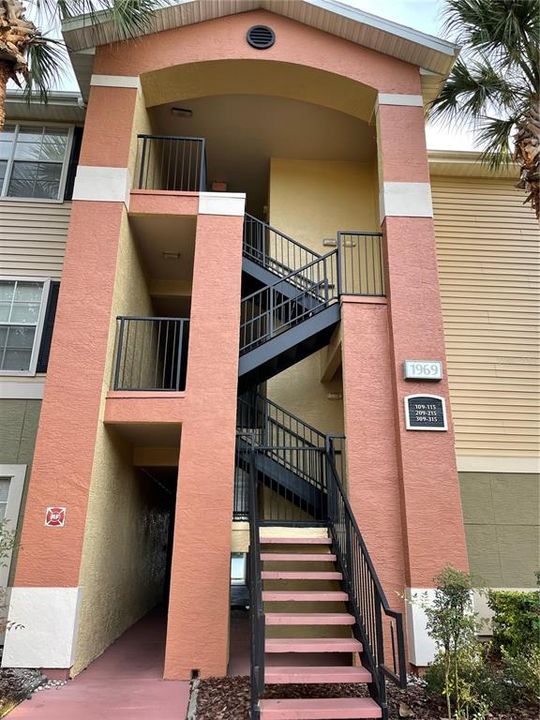 Recently Rented: $1,200 (1 beds, 1 baths, 657 Square Feet)