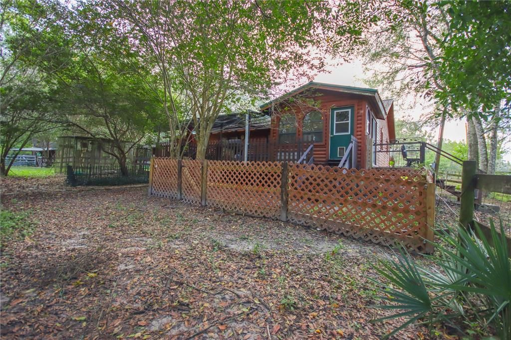 Recently Sold: $459,000 (3 beds, 2 baths, 1449 Square Feet)