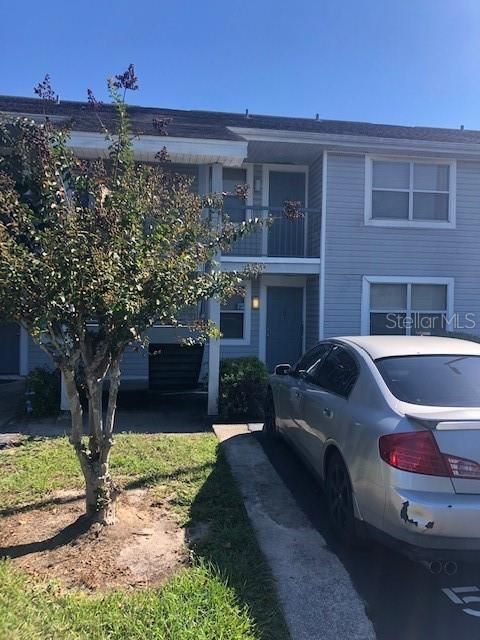 Recently Sold: $118,000 (2 beds, 2 baths, 879 Square Feet)