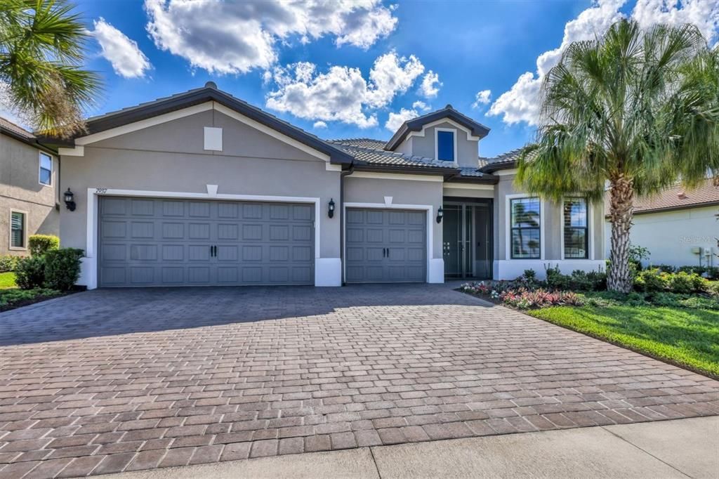 Recently Sold: $1,500,000 (3 beds, 3 baths, 2852 Square Feet)