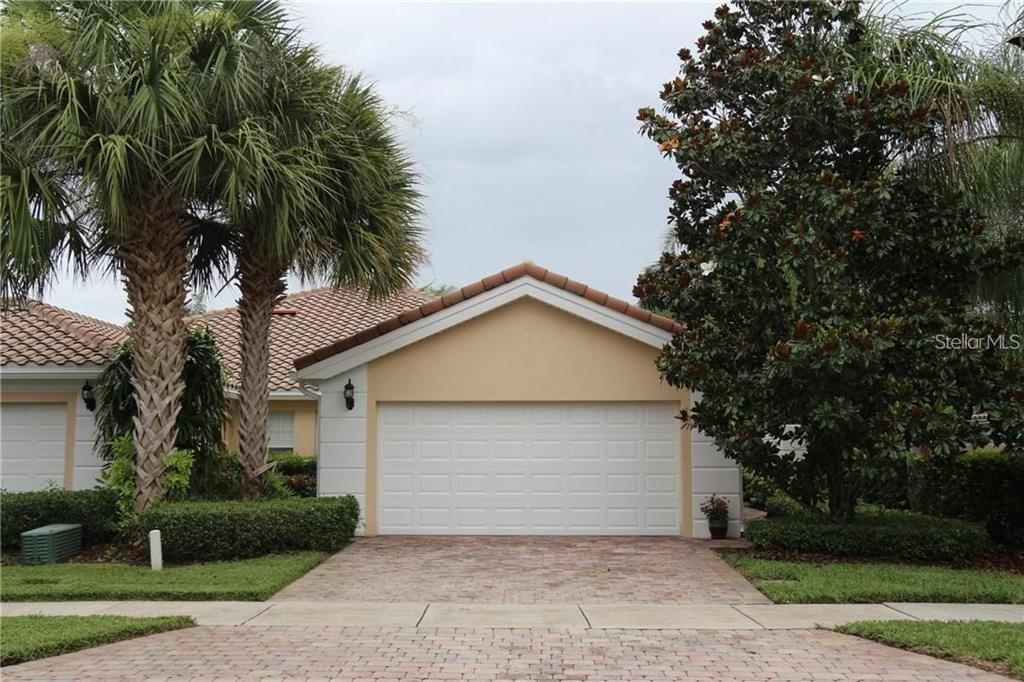 Recently Sold: $365,000 (2 beds, 2 baths, 1680 Square Feet)