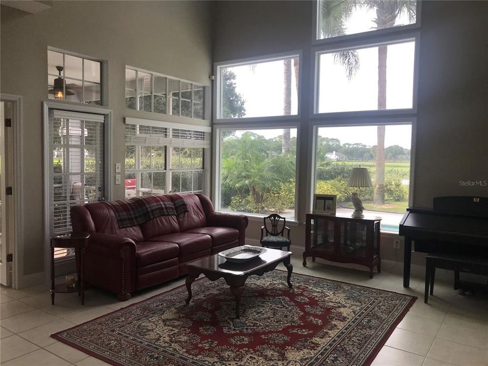 Recently Sold: $570,000 (3 beds, 3 baths, 2394 Square Feet)