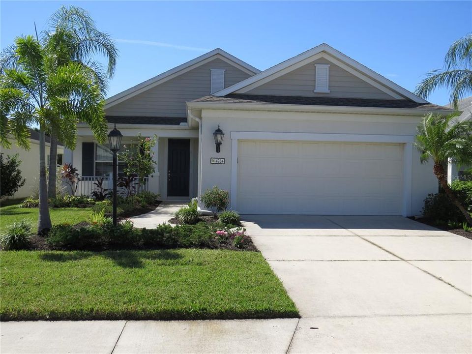 Recently Sold: $540,000 (4 beds, 2 baths, 2506 Square Feet)