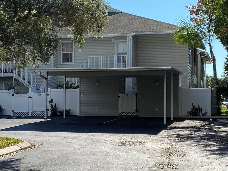 Vendido Recientemente: $190,900 (2 camas, 2 baños, 1122 Pies cuadrados)