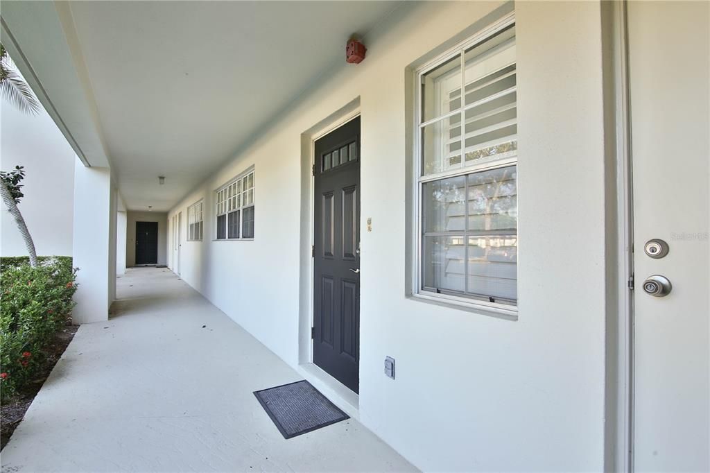 Recently Sold: $215,000 (2 beds, 2 baths, 1090 Square Feet)