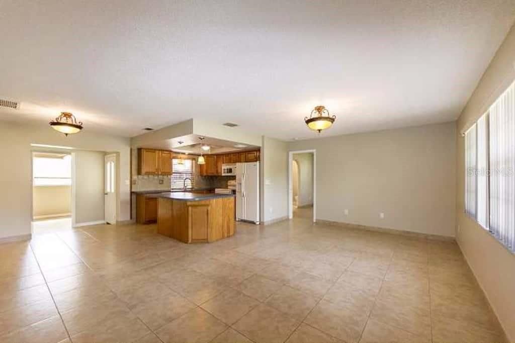 Recently Rented: $1,699 (2 beds, 2 baths, 1091 Square Feet)