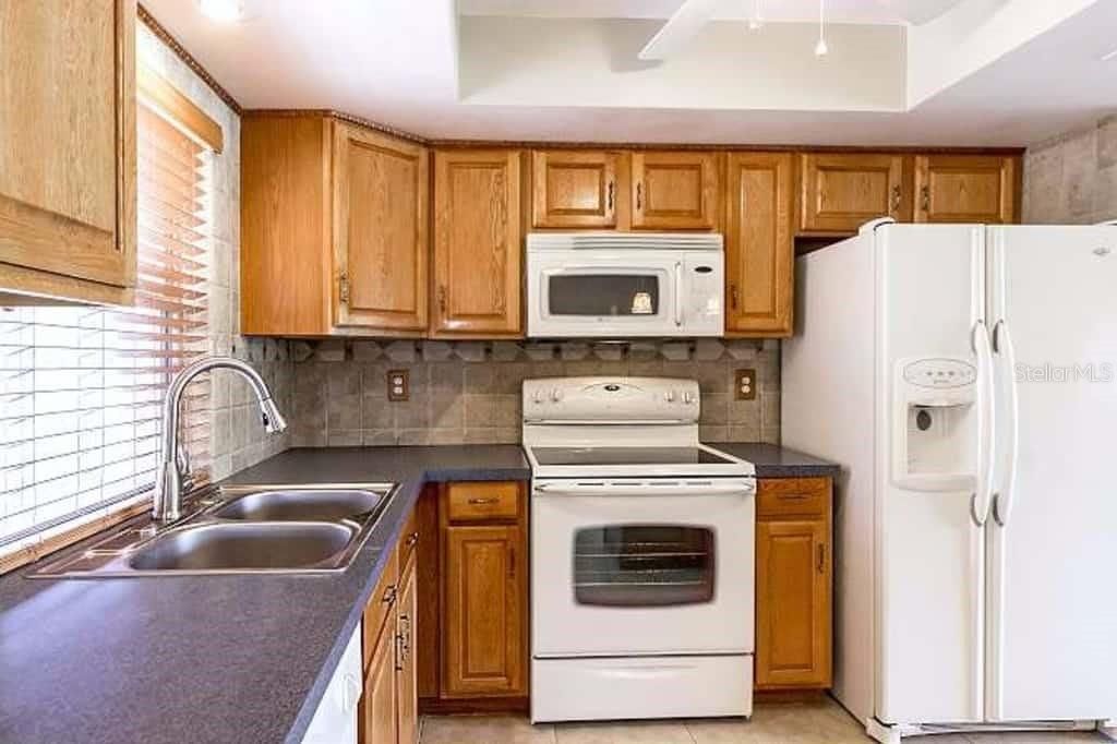 Recently Rented: $1,699 (2 beds, 2 baths, 1091 Square Feet)