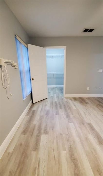 Active With Contract: $2,000 (3 beds, 2 baths, 1431 Square Feet)