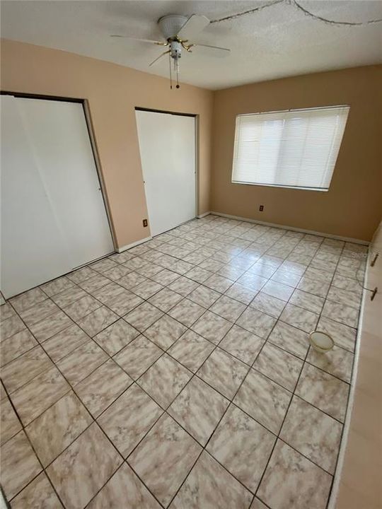 Vendido Recientemente: $72,000 (1 camas, 1 baños, 715 Pies cuadrados)