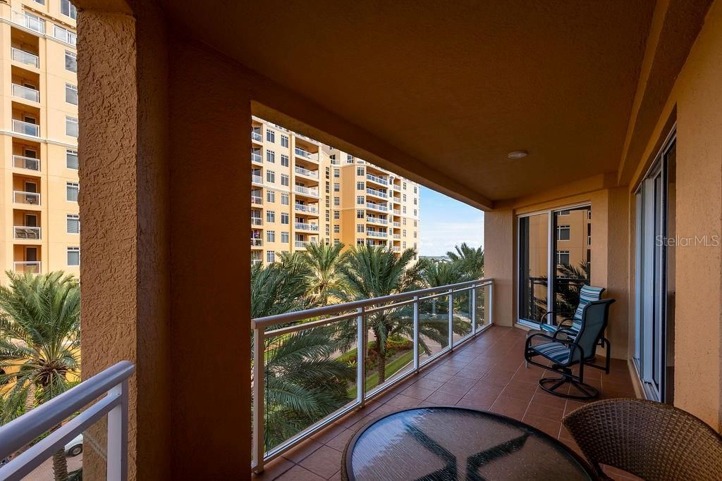Recently Sold: $898,800 (2 beds, 2 baths, 1348 Square Feet)
