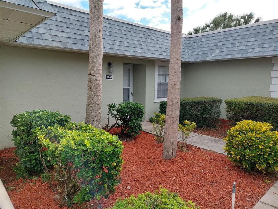 Recently Sold: $91,900 (1 beds, 1 baths, 736 Square Feet)