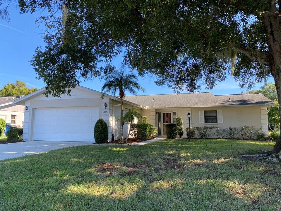 8225 Cypress Lake Drive