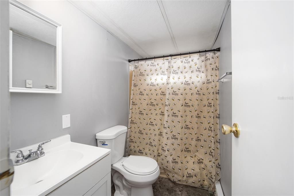 最近售出: $89,900 (2 贝兹, 2 浴室, 924 平方英尺)