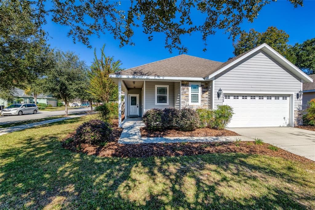 Recently Sold: $344,900 (4 beds, 2 baths, 1844 Square Feet)