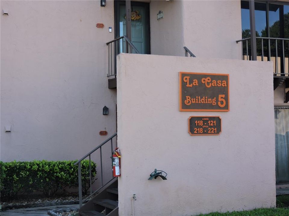 Recently Sold: $105,000 (2 beds, 2 baths, 1050 Square Feet)