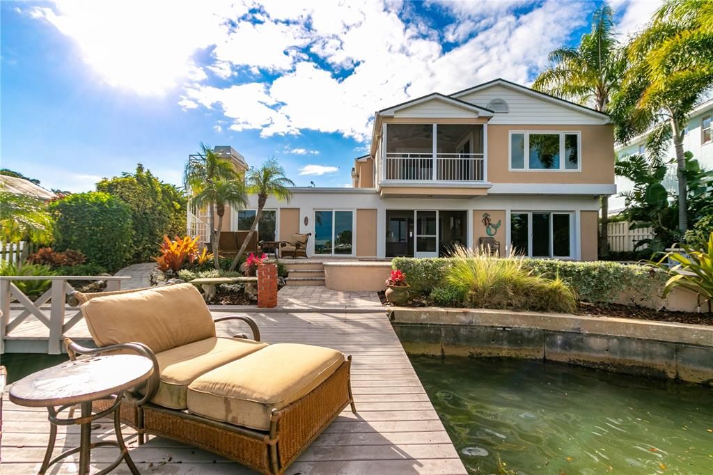 Recently Sold: $1,799,000 (5 beds, 4 baths, 3943 Square Feet)