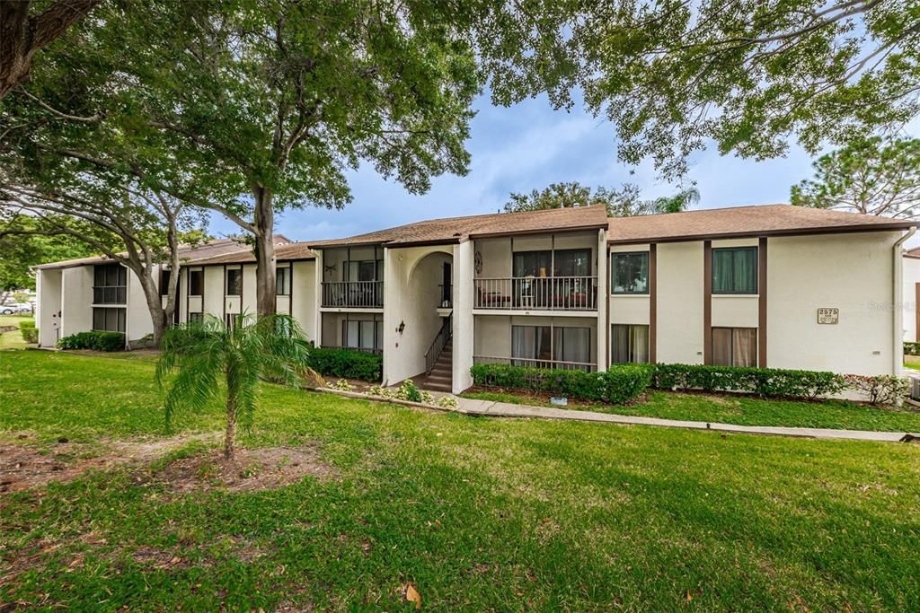 Recently Sold: $219,900 (2 beds, 2 baths, 1104 Square Feet)